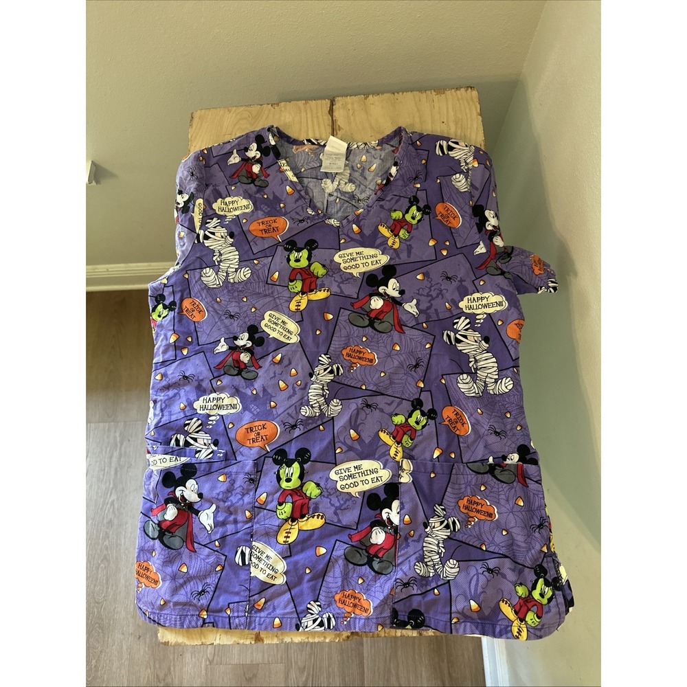Disney Scrub Top Womens Small Purple Mickey‎ Mouse Halloween V Neck Pockets